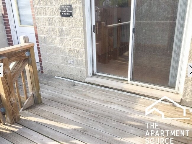 Photo - 1328 W Diversey Pkwy Unit 3