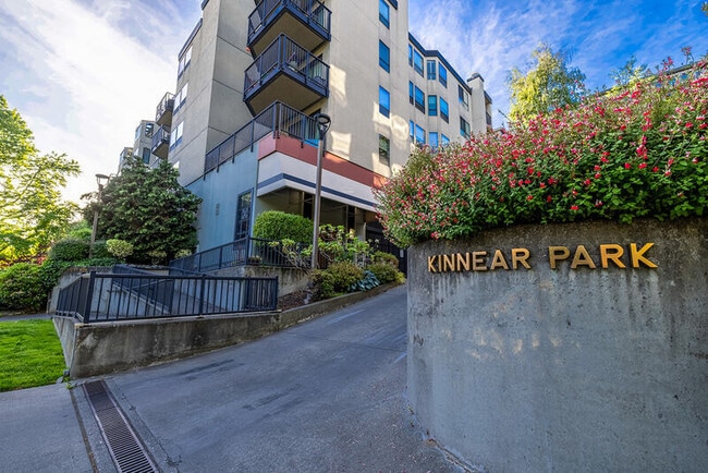 Building Photo - 500 W Roy St Unit Apt # W403