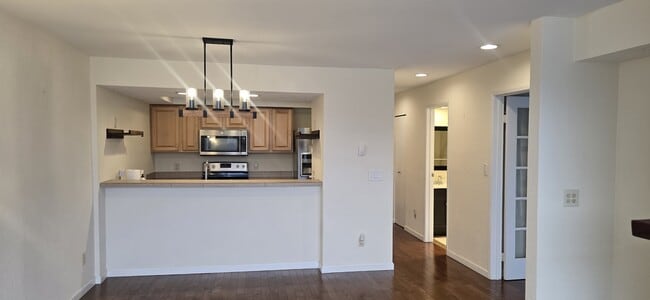 Photo - 7 Lake Bellevue Dr