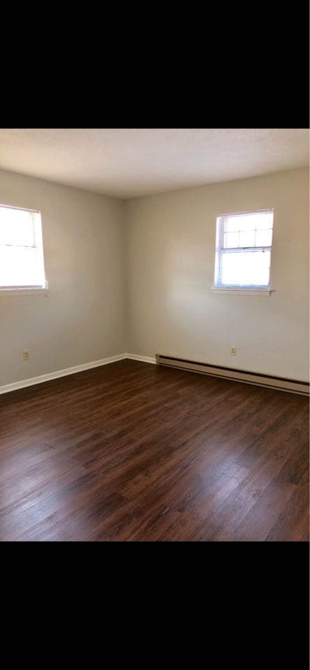 Photo - 210 Elm St