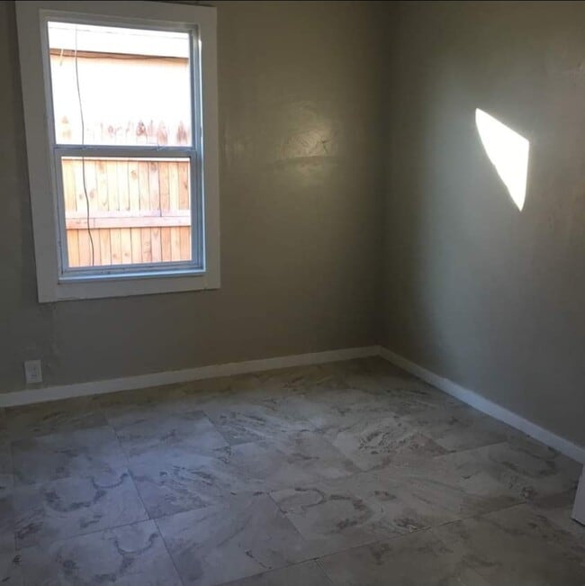 Photo - 1405 N Seminole St