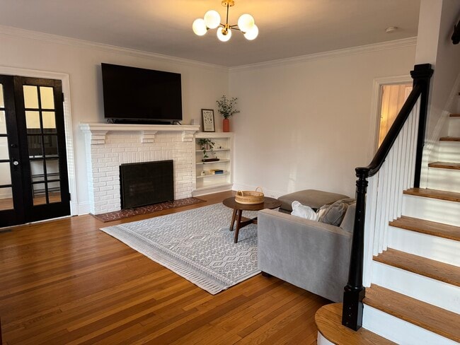 Photo - 5009 E Seminary Ave