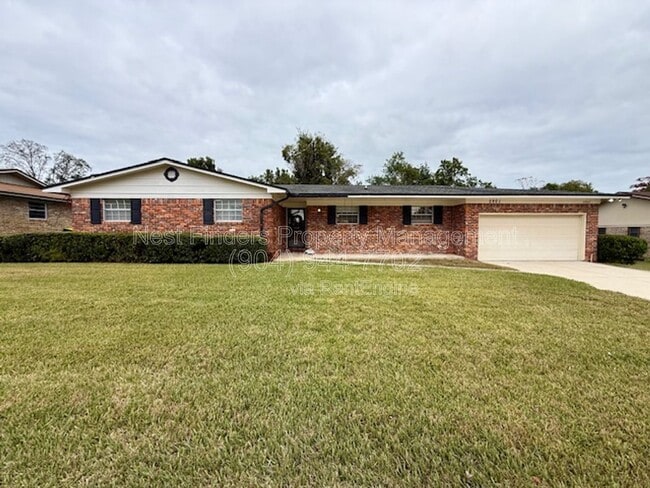 Building Photo - 5907 Gumwood Dr