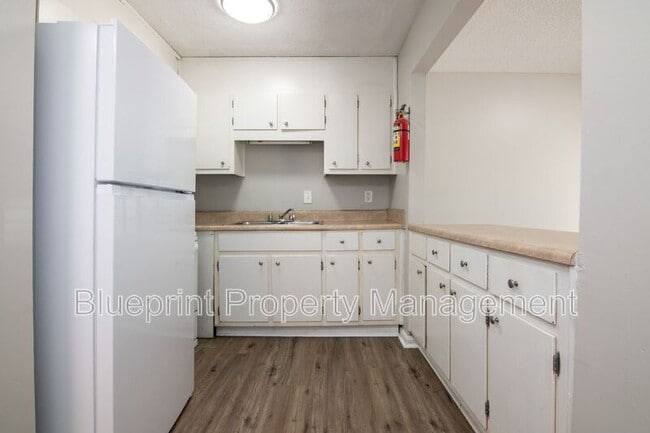Photo - 1909 18th Pl N
