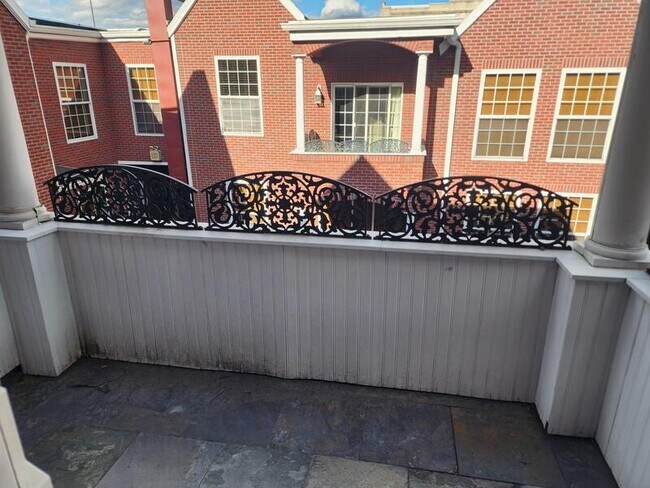 Photo - 15 S Hamilton St