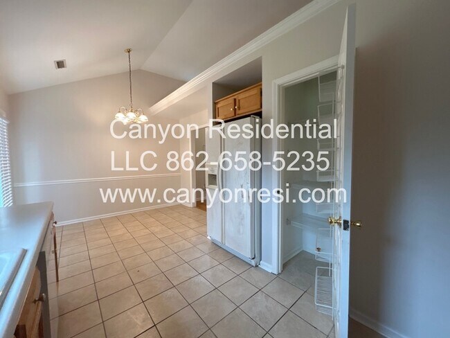 Photo - 211 Brently Woods Dr