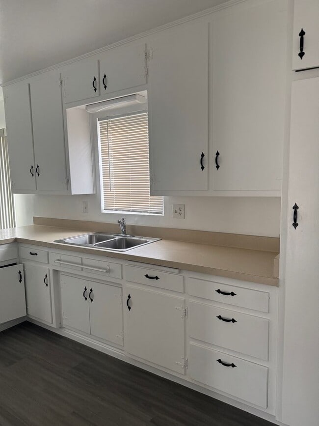 Photo - GW-840 Apartment Unit 840 G