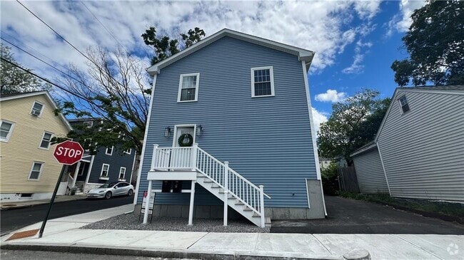Building Photo - 31 Padelford St Unit 2 Rental