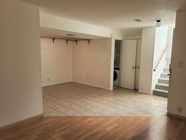 Photo - 5300 E Cherry Creek S Dr