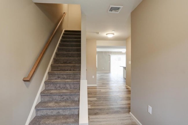 Photo - 30 Brook Side Dr