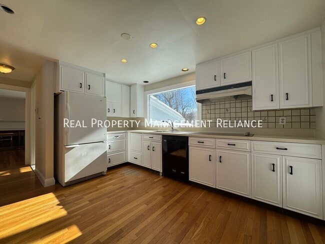 Photo - 30 Morningside Ln