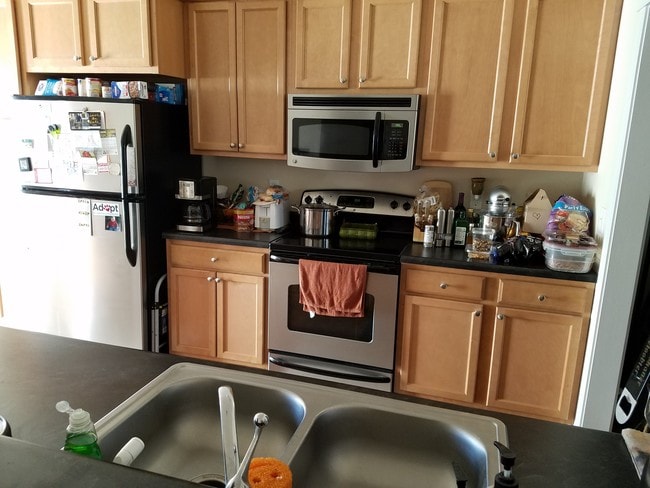 Electrodomésticos de acero inoxidable - 1834 Chelsea Ct