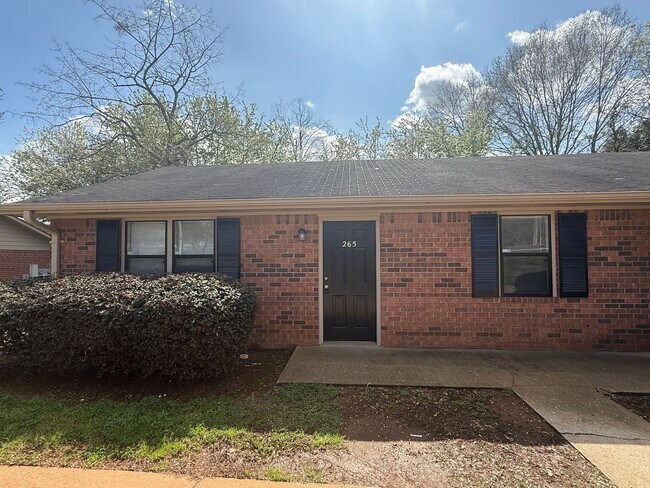 Building Photo - 265/267 Vincent Dr Unit 265 Vincent Dr