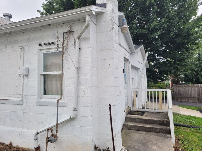 Photo - Large Garage in Palmyra/Campbelltown