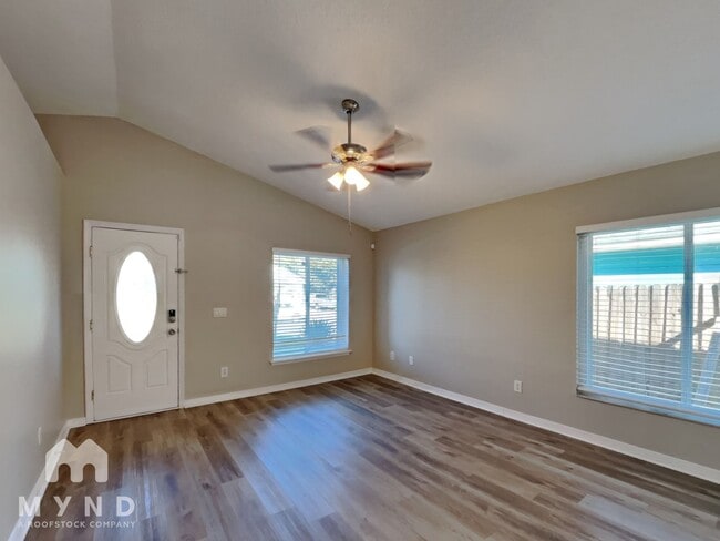 Photo - 9591 Lupine Ave