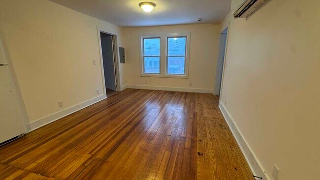 Photo - 16 Clifford St Unit 4