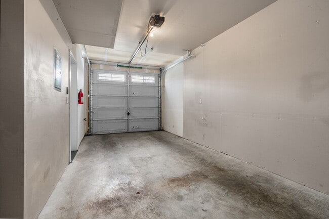 Photo - Beautiful 3 bedroom townhome
