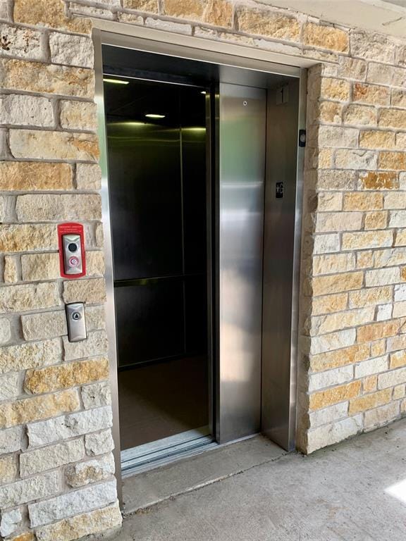 Photo - 1603 Enfield Rd Unit 200