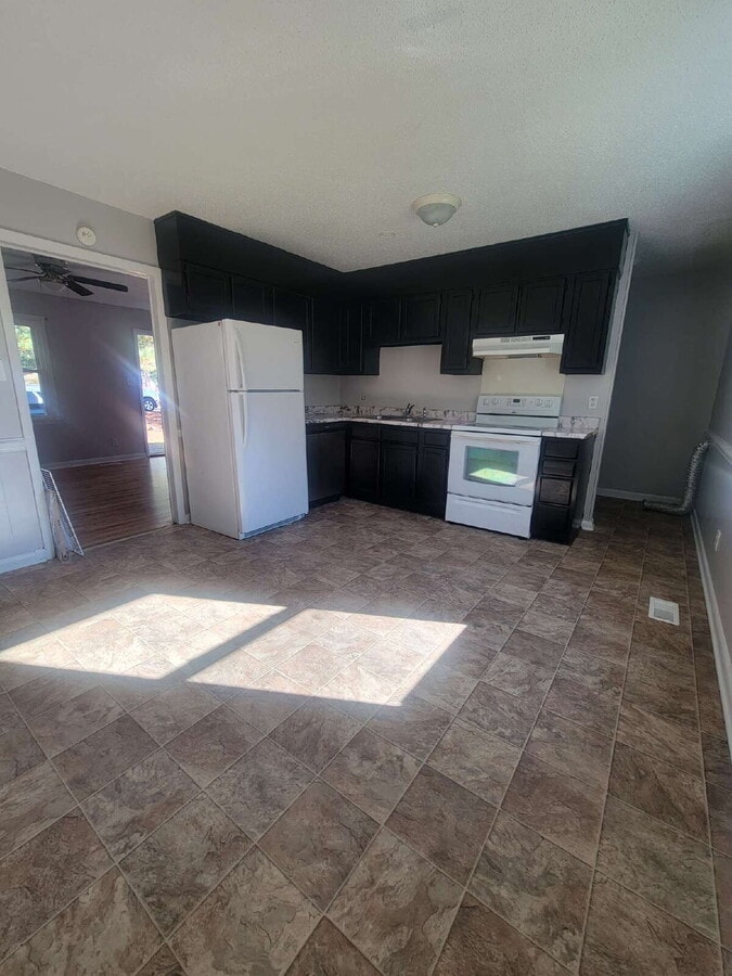 Photo - "Charming 3-Bedroom Home with Gleaming Hardwood Floors"