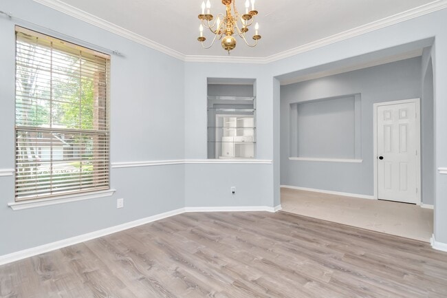 Photo - 19 Long Springs Pl