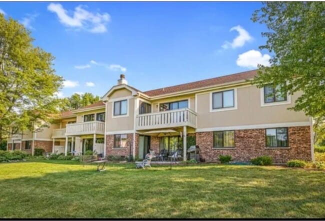 Photo - 1022 Boxwood Ct