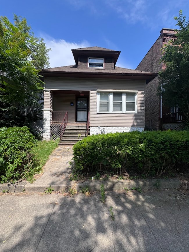 Building Photo - 12219 S Lowe Ave