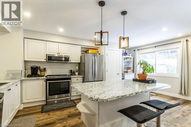 Photo - 26 Moss Blvd