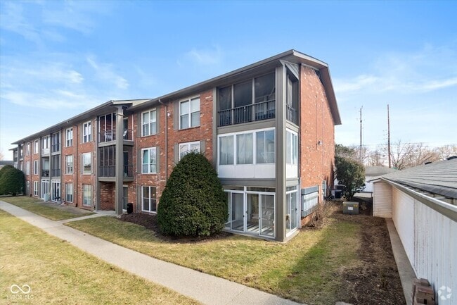 Building Photo - 5034 Allisonville Rd Unit A Rental