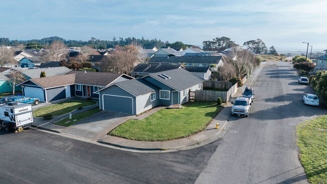 Building Photo - Fully Remodeled 3-Bedroom Home in McKinleyville