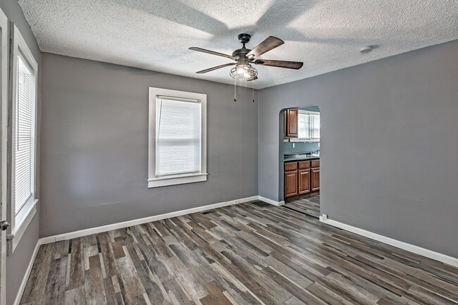Photo - Renovated 2 bedroom, 1 bath townhouse in Claymont