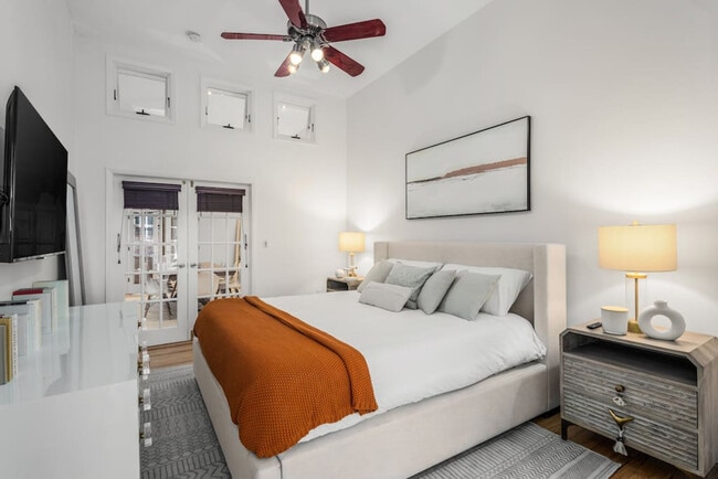 Photo - 508 Broadway Unit ID1035011P