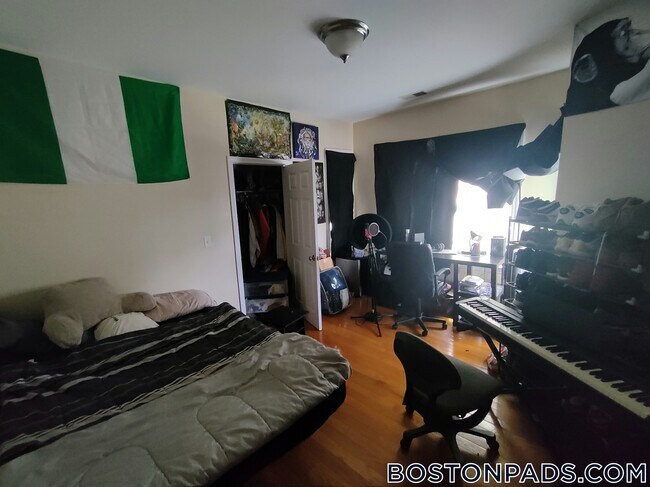 Photo - 30 Circuit St Unidad 3