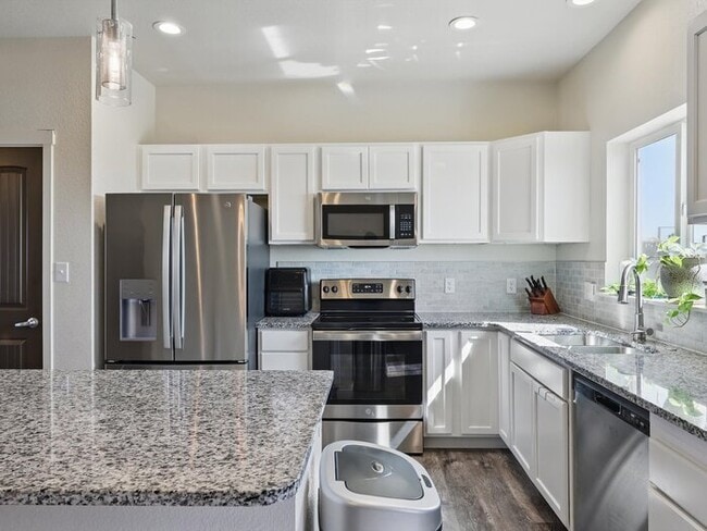 Photo - 1382 N Ladonia Dr