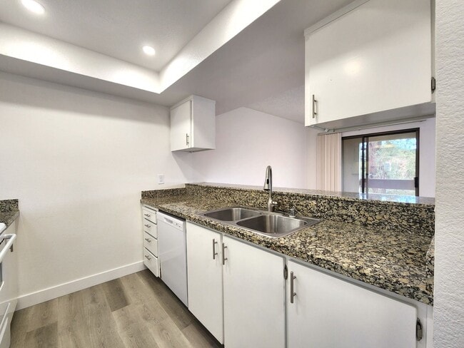 Photo - Tranquil Living in a Palo Alto Gem: 1-Bedroom Condo on the Third Floor with In Unit Laundry Unit 337