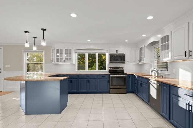 Photo - 767 Walnut St