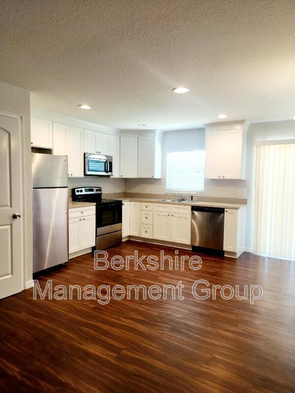 Photo - 2405 Ave C SW Unit B