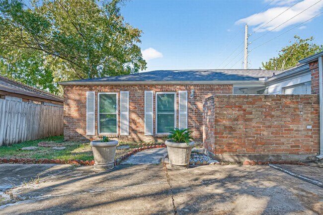 Photo - 13702 Ella Lee Ln