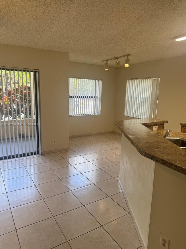 Photo - 9999 Summerbreeze Dr Unit 909