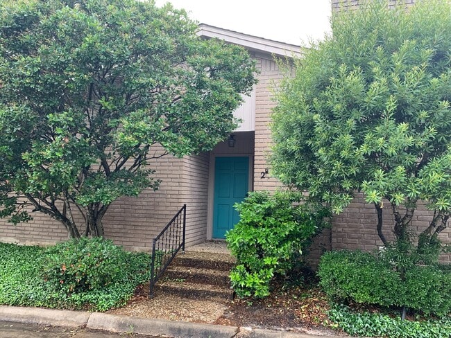 Building Photo - 1816 Brothers Blvd Rental