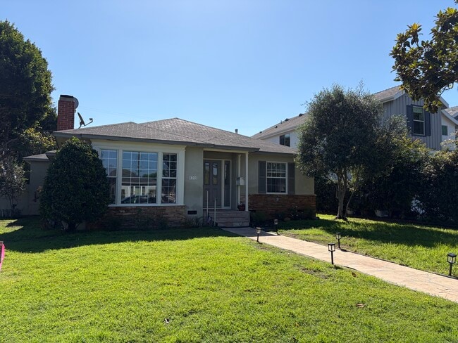 Photo - 8300 Altavan Ave