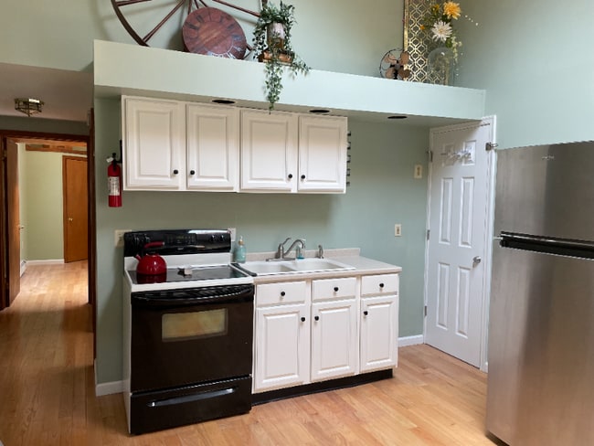 Photo - 602 Summer St Unit B