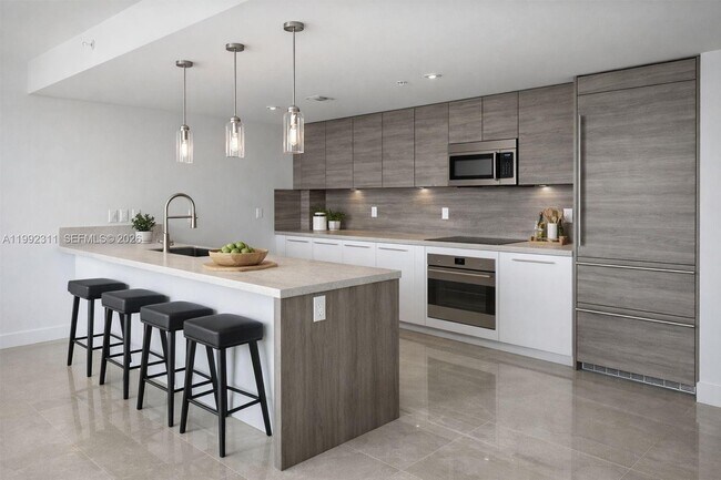 Photo - 400 Sunny Isles Blvd Unit 819