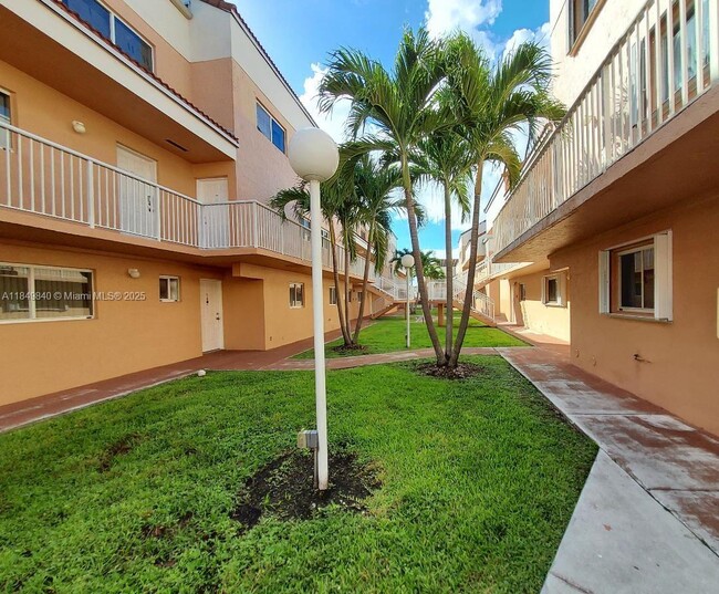 Building Photo - 14911 SW 80th St Unit 115 Rental
