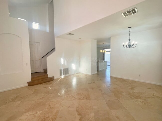 Photo - 2211 S Harper