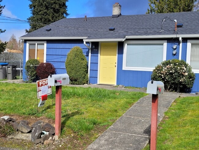 Photo - 1713 Anderson St