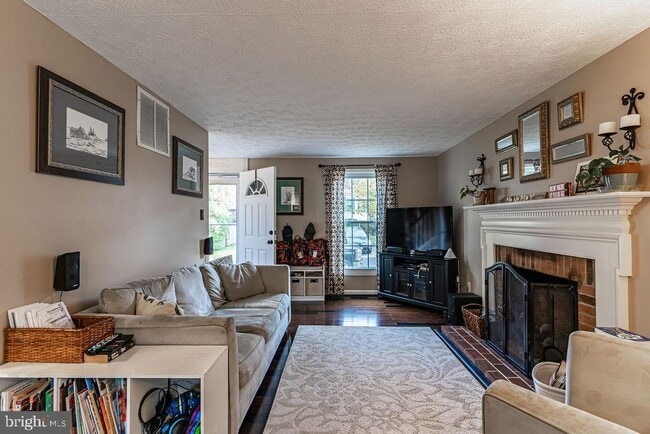 Photo - 6221 Wilmington Dr