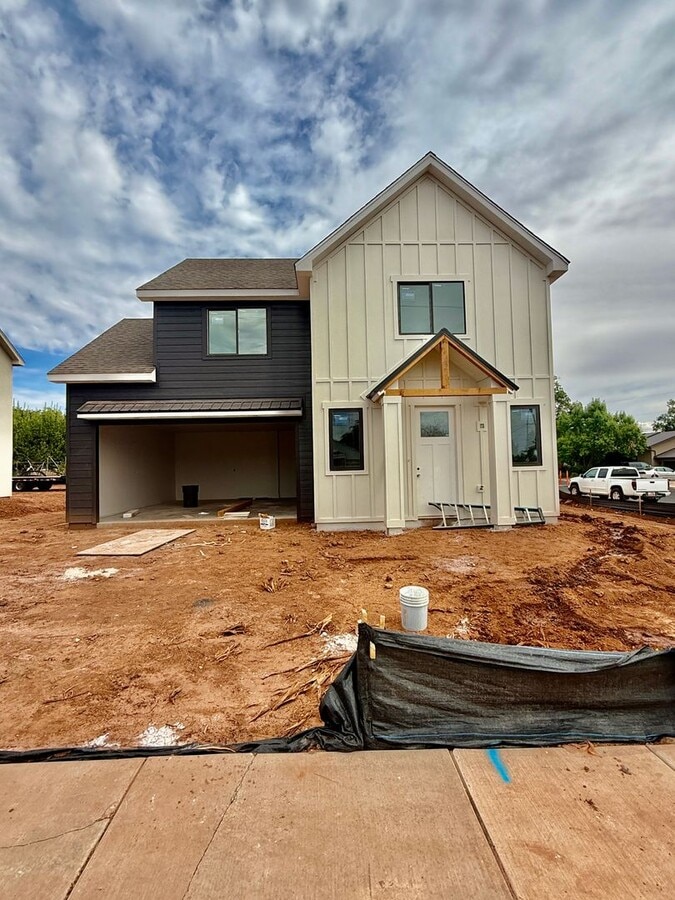 BRAND NEW Three Bedroom Home in Downtown W... - BRAND NEW Three Bedroom Home in Downtown W...