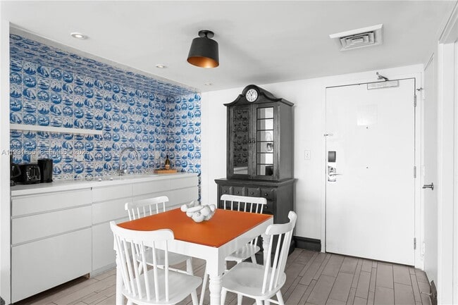 Photo - 1100 West Ave Unit 1014