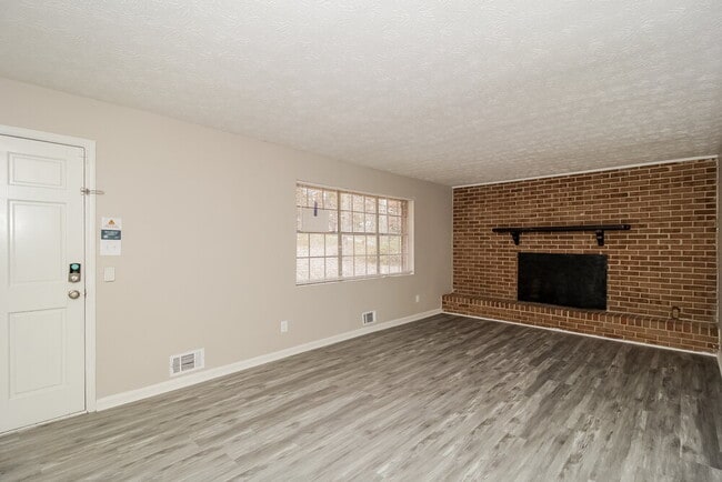 Photo - 2071 Old Alabama Rd SW