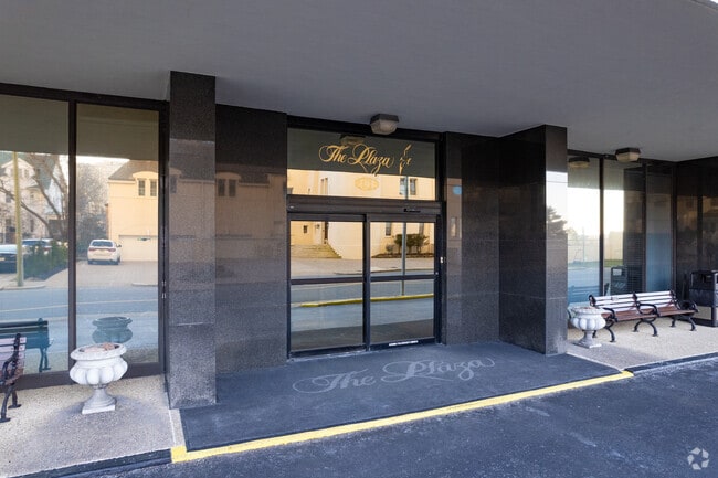 Photo - Plaza Condominium Associates